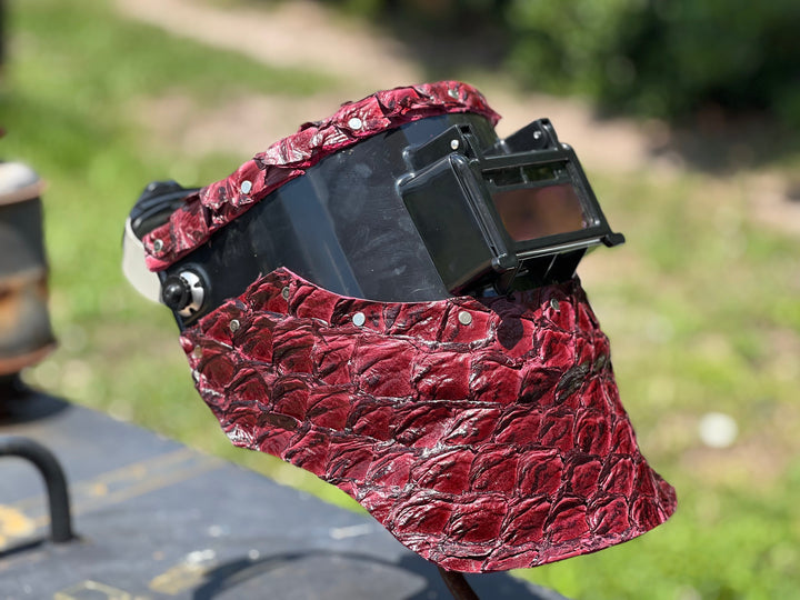 Double chopped Pirarucu Tiger hood