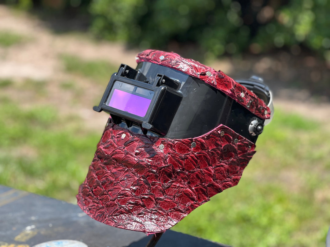 Double chopped Pirarucu Tiger hood