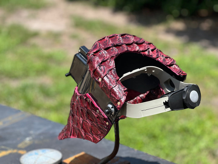 Double chopped Pirarucu Tiger hood