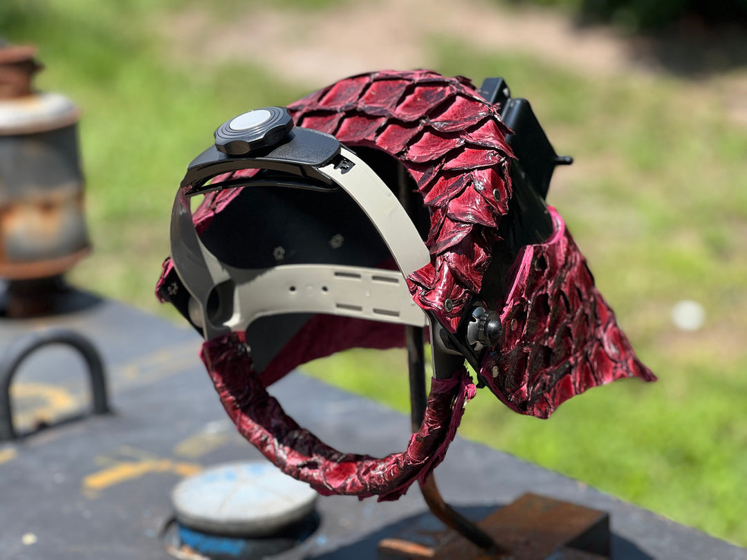 Double chopped Pirarucu Tiger hood