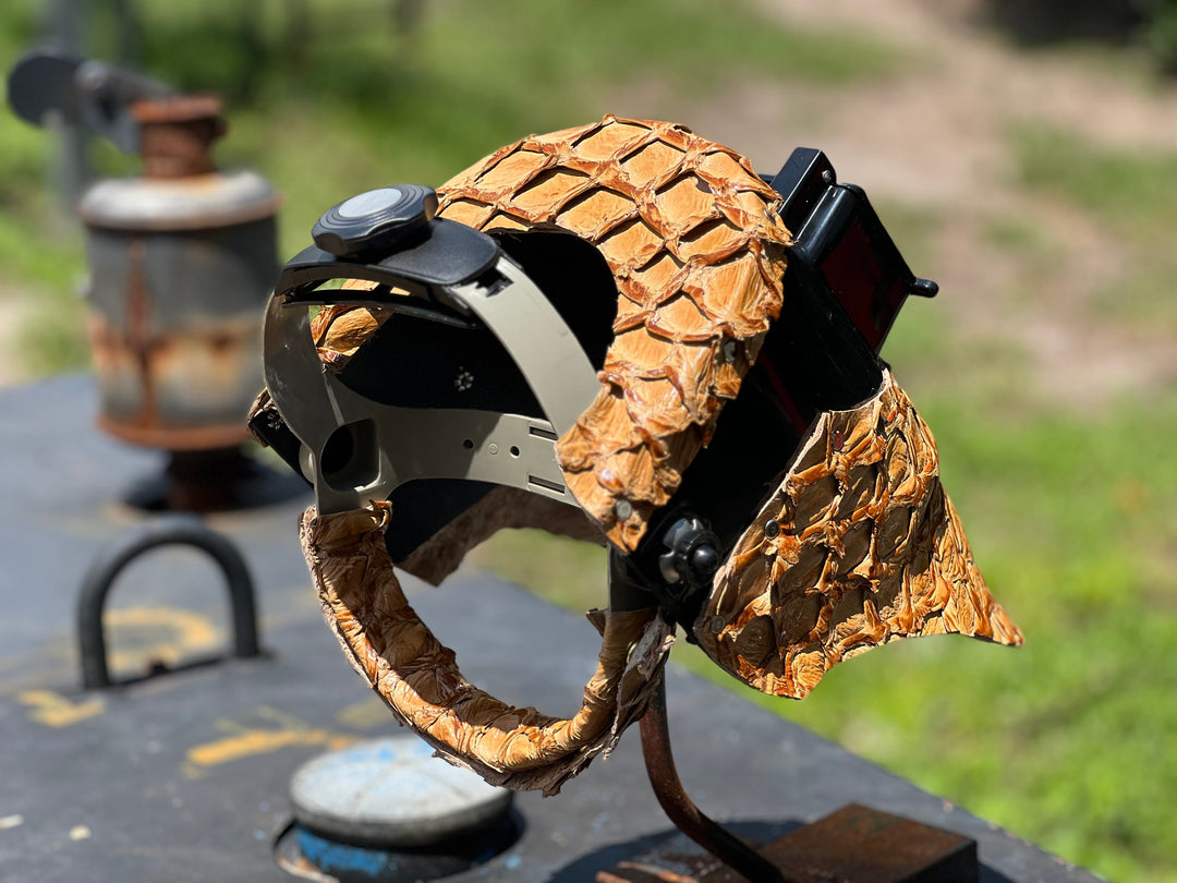 Double chopped Pirarucu Tiger hood